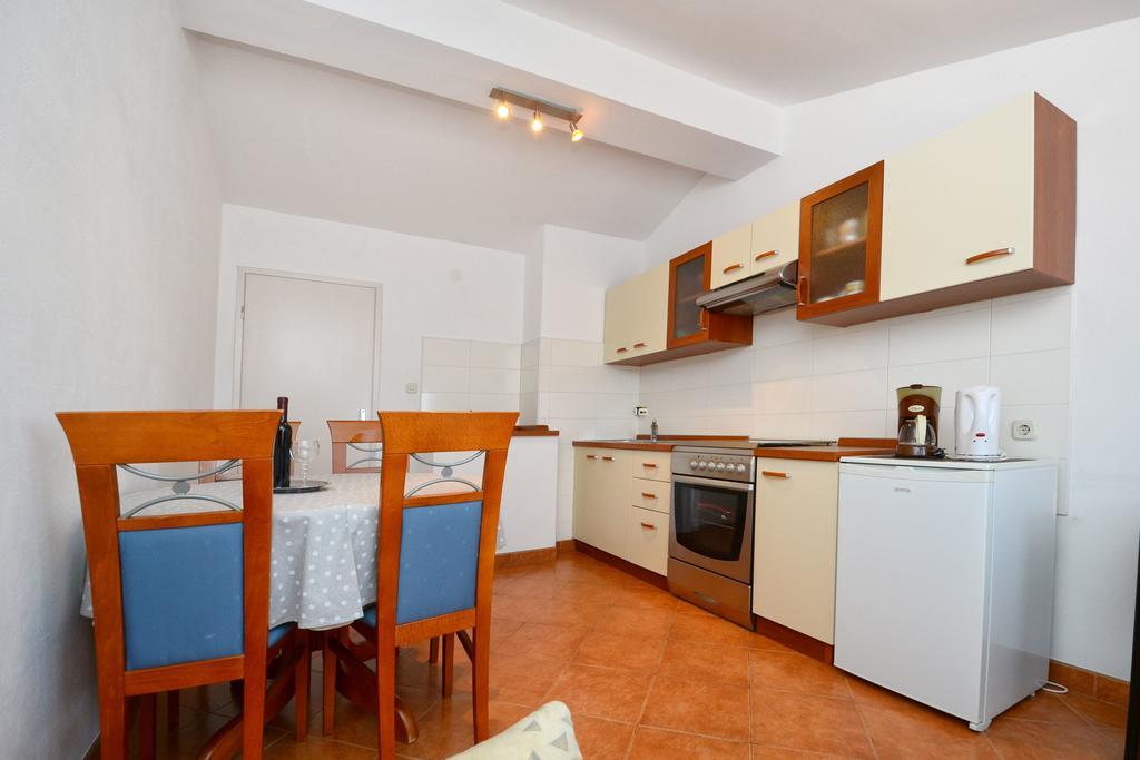 Apartment Lili Πόρετς Εξωτερικό φωτογραφία