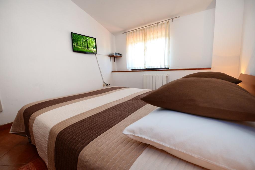 Apartment Lili Πόρετς Εξωτερικό φωτογραφία