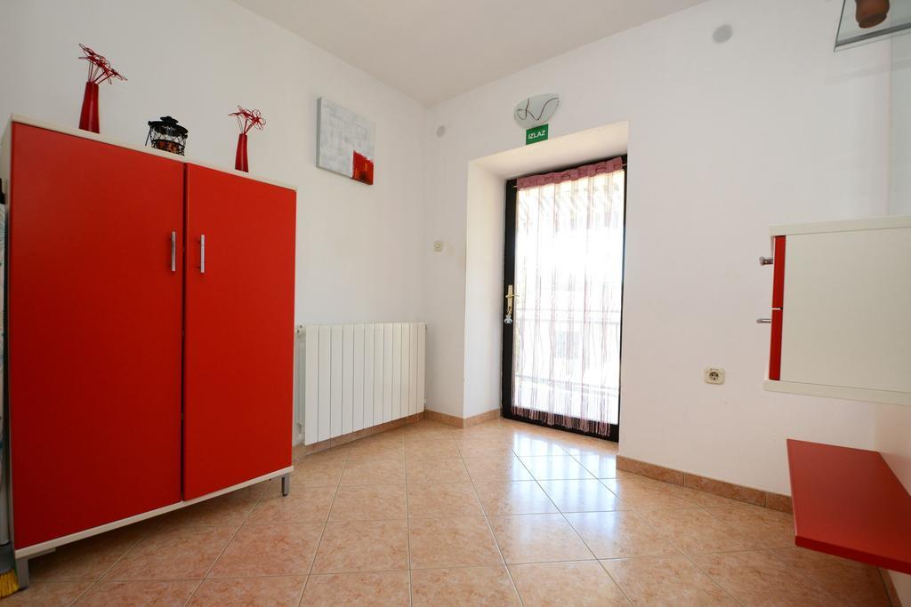 Apartment Lili Πόρετς Εξωτερικό φωτογραφία
