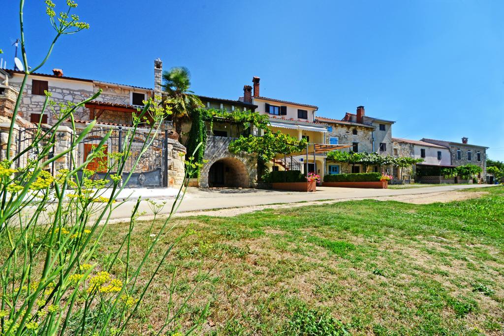 Apartment Lili Πόρετς Εξωτερικό φωτογραφία